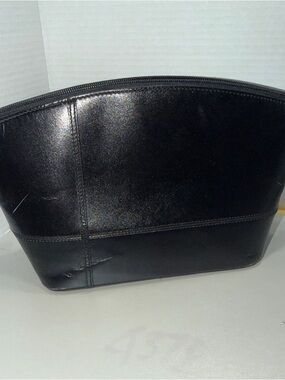 Etienne Aigner Eastport 50614 Black Genuine Leather Shoulder Bag Classic